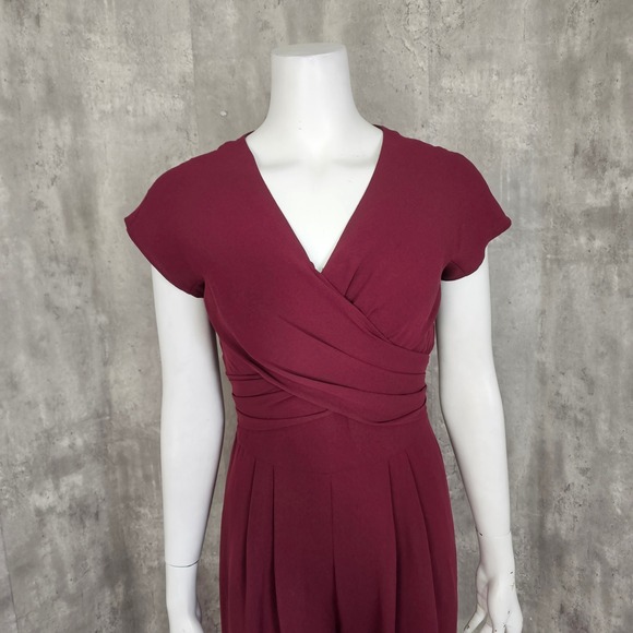 Gal Meets Glam Burgundy Wrap VNeck Jumpsuit Tie Back Wide Leg Size 2 Elegant - Picture 3 of 10